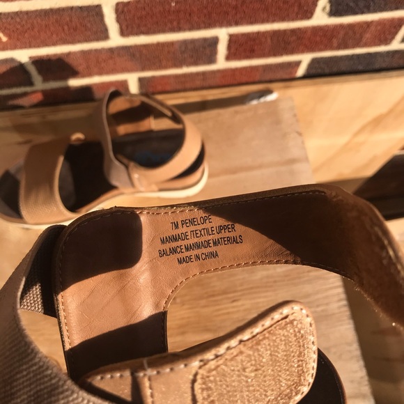 Brown & Nude Sandals - Picture 5 of 5